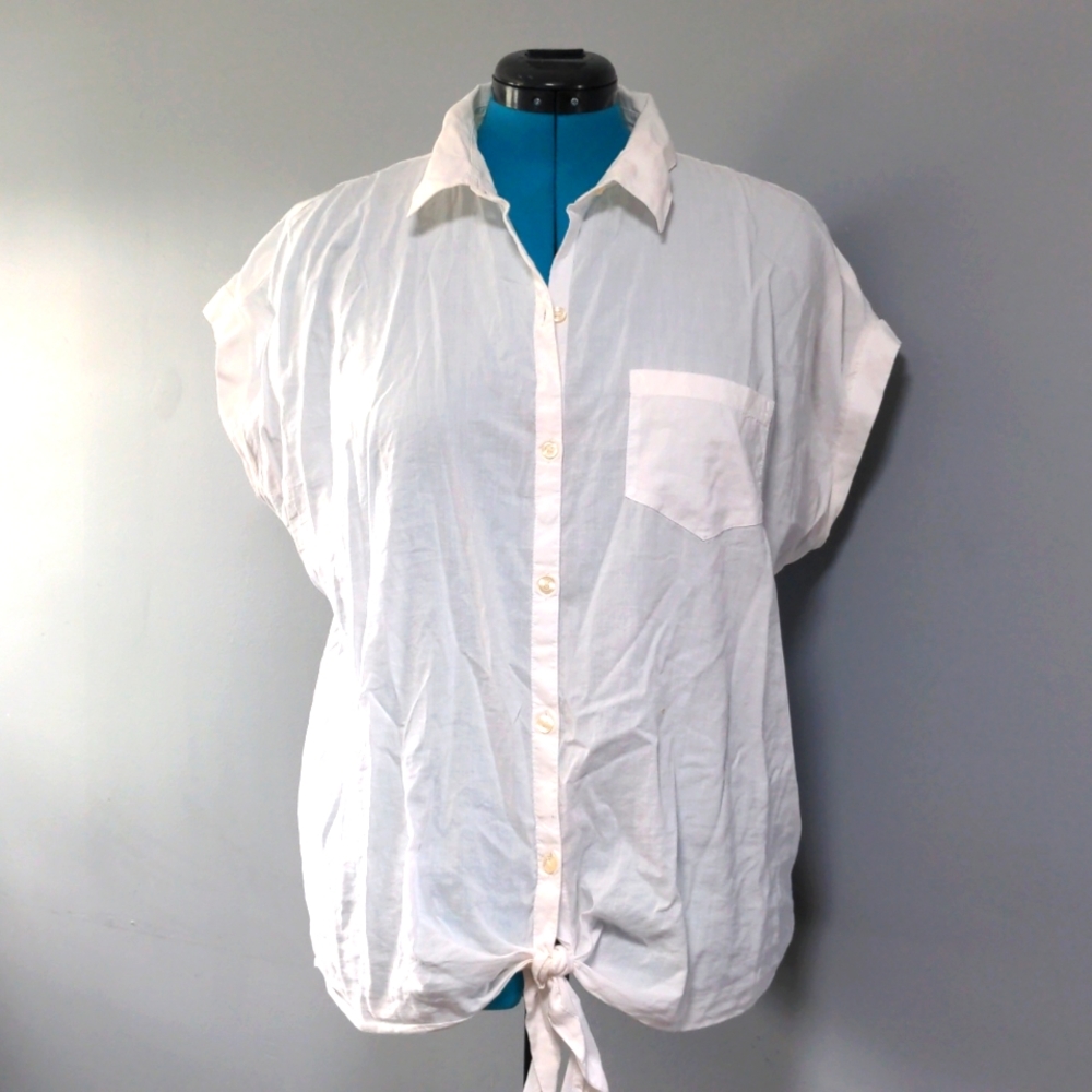 Old Navy Tie Front top